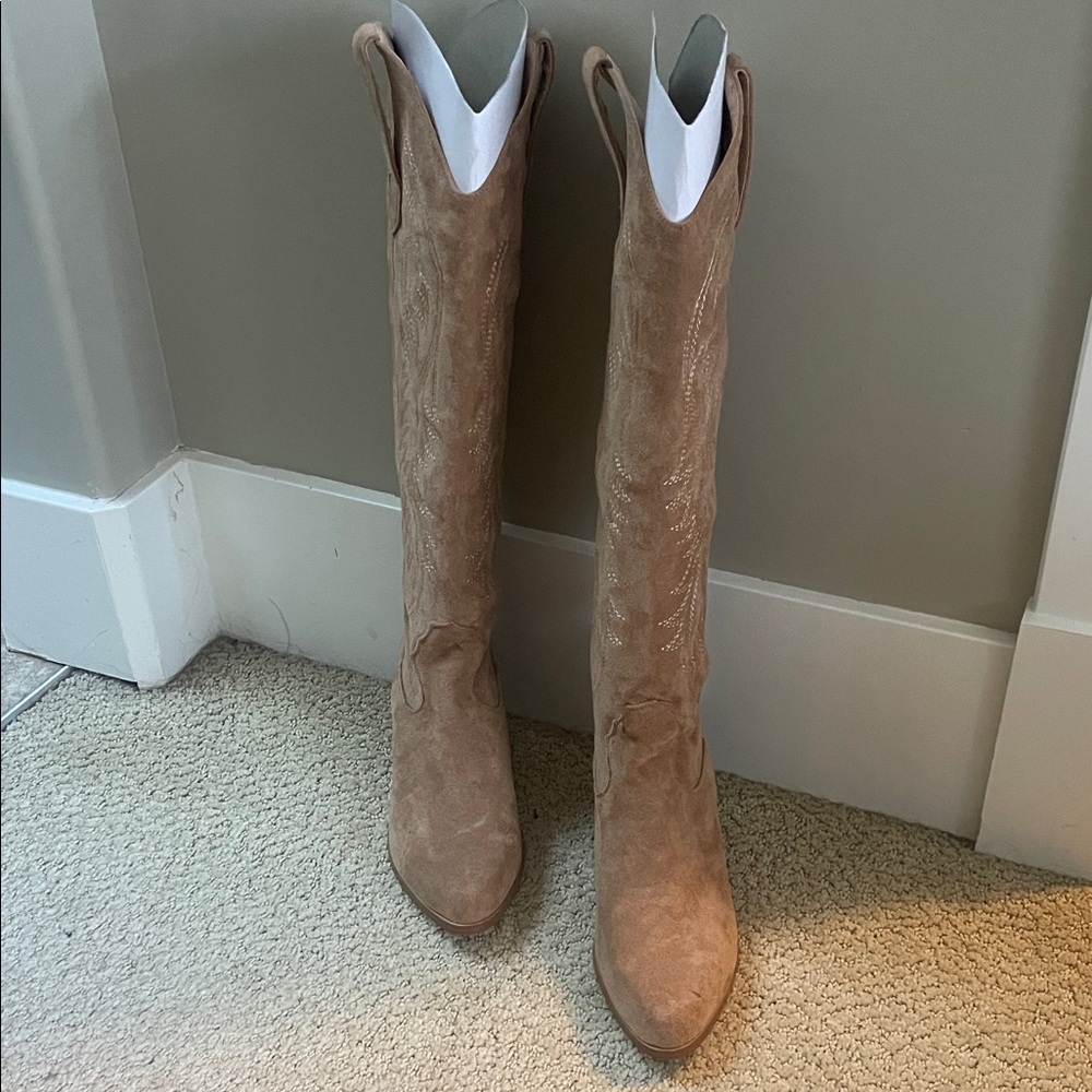 Elegant Over the Knee Suede Boots